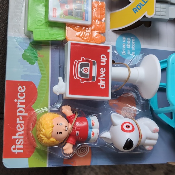 Fisher Price Little People Target Run Playset NEW US Exclusive - Picture 4 of 5